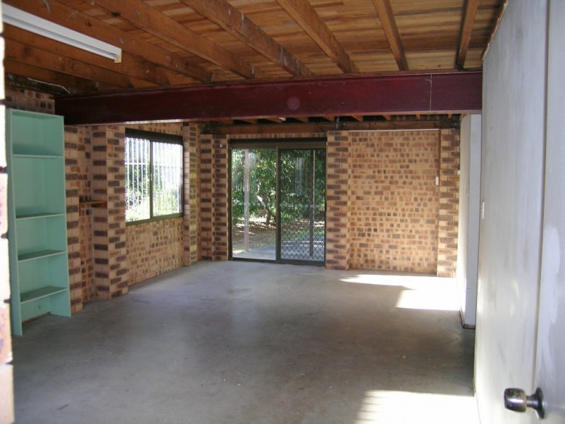 11 Redwood Street, Marsden QLD 4132