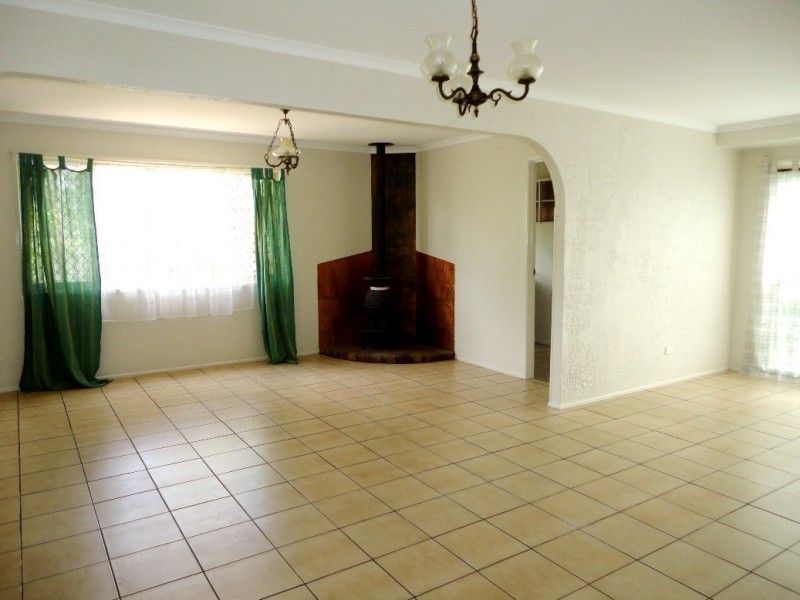 4 Peppermint Street, Crestmead QLD 4132