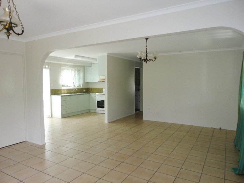 4 Peppermint Street, Crestmead QLD 4132