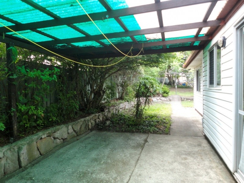 4 Peppermint Street, Crestmead QLD 4132