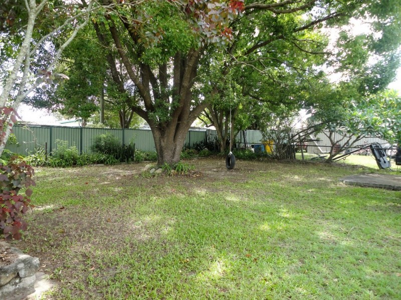 4 Peppermint Street, Crestmead QLD 4132