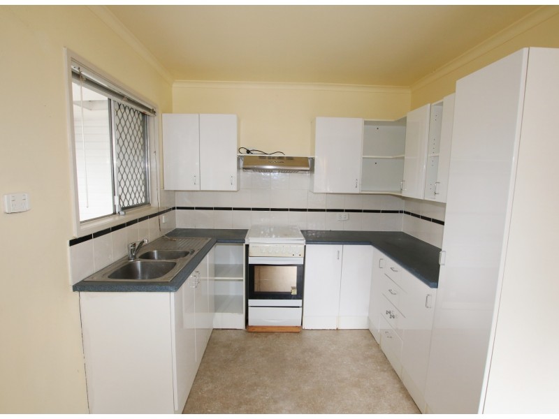 1/43 Karabil Street, Kingston QLD 4114