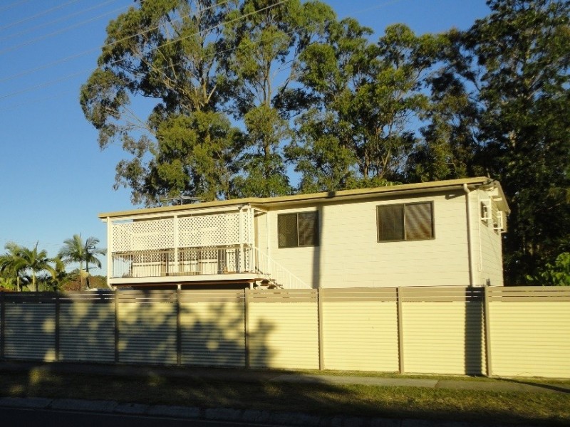 2a Owens Cres, Regents Park QLD 4118