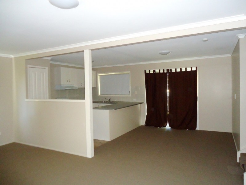 9 Oregon Street, Marsden QLD 4132