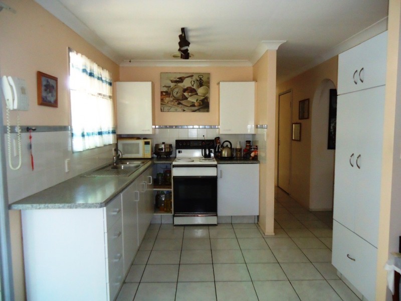 1 Mackellar Drive, Boronia Heights QLD 4124