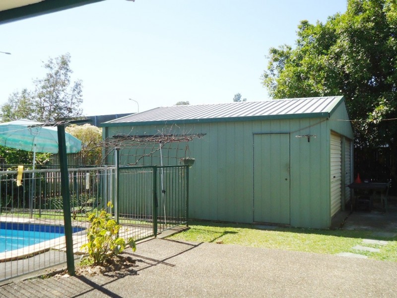 1 Mackellar Drive, Boronia Heights QLD 4124
