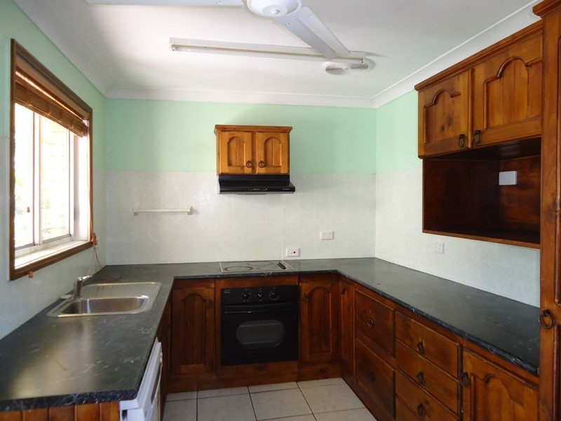 16 Emerald Street, Marsden QLD 4132