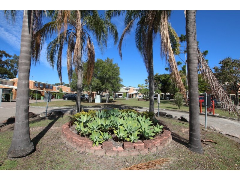 20/18 Defiance Road, Logan Central QLD 4114