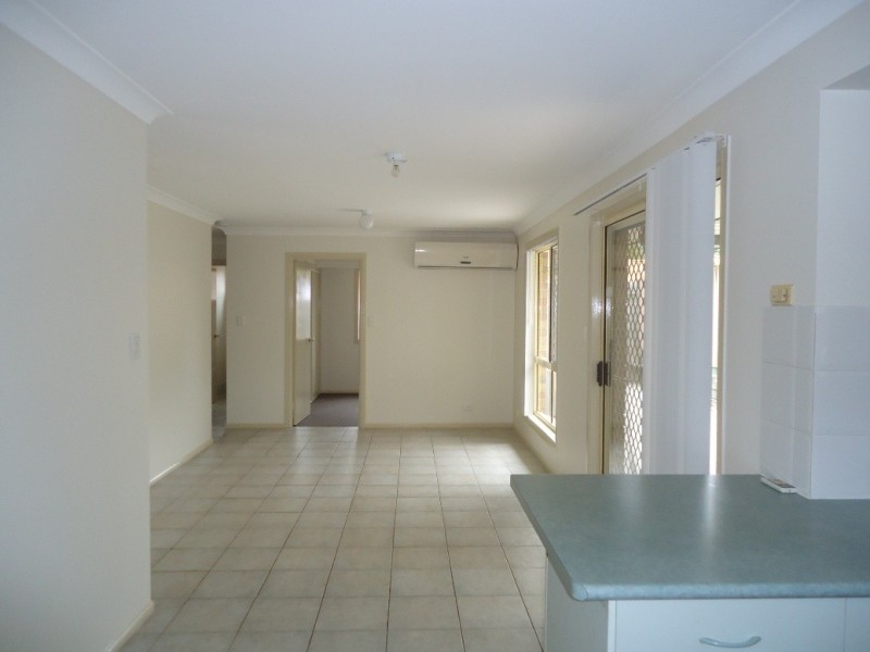 4 Dalvena Street, Marsden QLD 4132