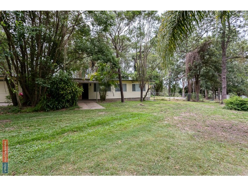 37 Logan Parade, Logan Reserve QLD 4133