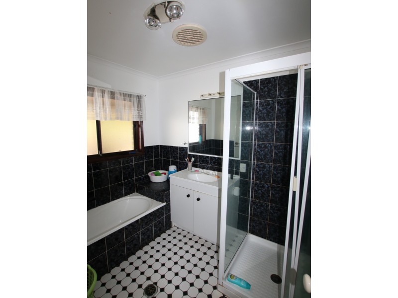 15 Packett Crescent, Loganlea QLD 4131