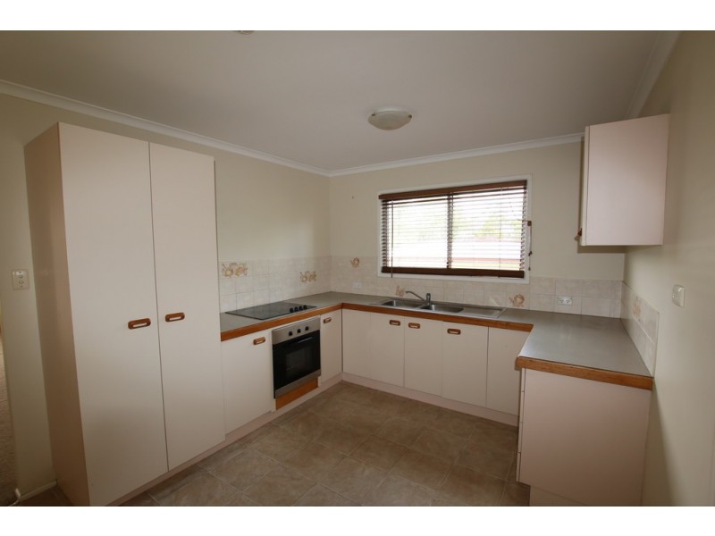 4 Melinda Street, Marsden QLD 4132