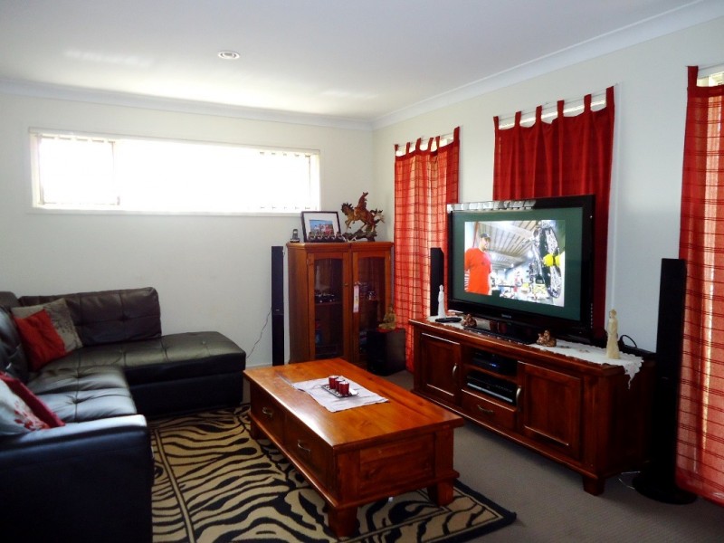 32 Blackbean Street, Marsden QLD 4132