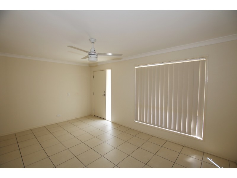 4 John Davison Place, Crestmead QLD 4132