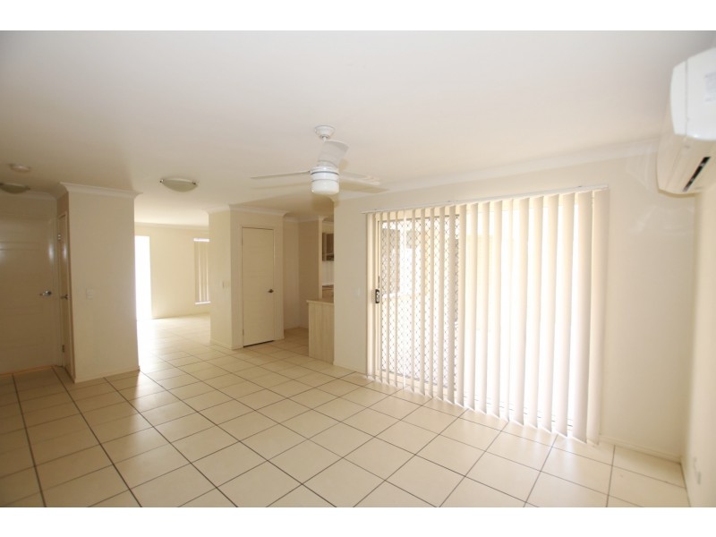 4 John Davison Place, Crestmead QLD 4132