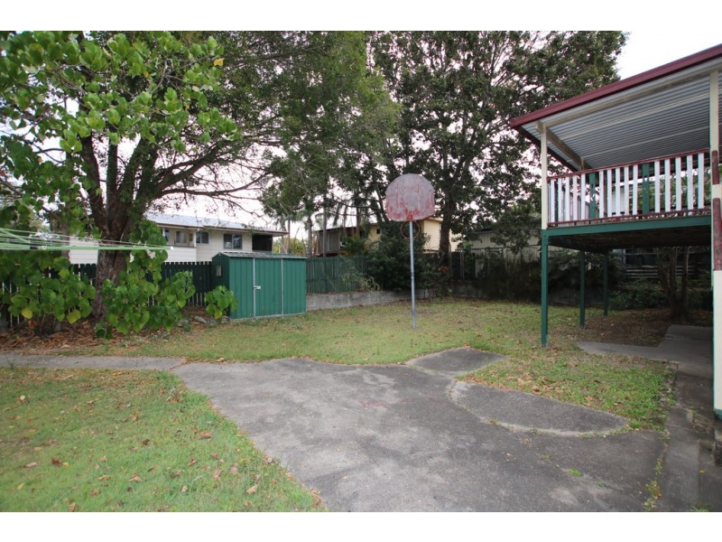 28 Ashton Street, Kingston QLD 4114