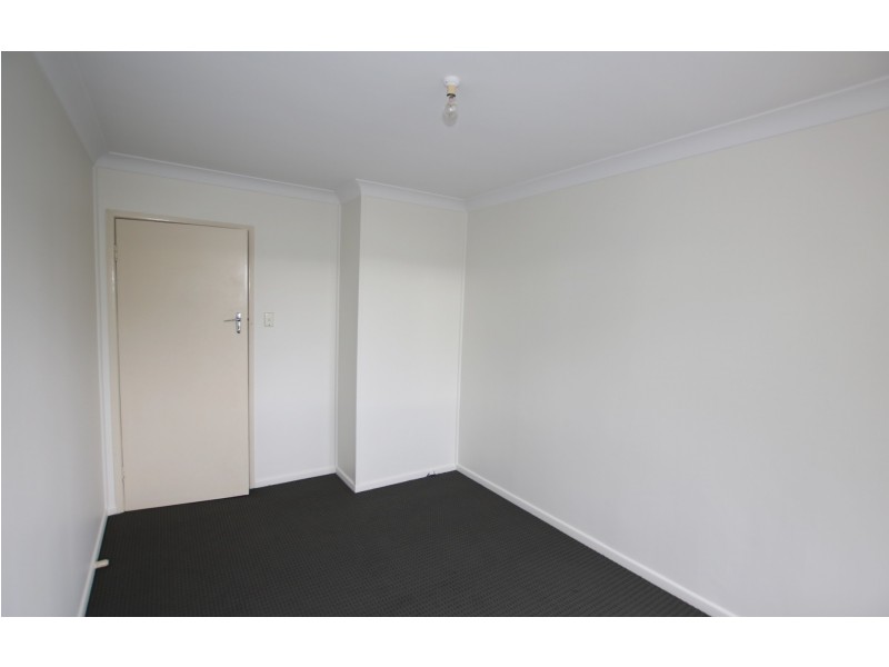 28 Ashton Street, Kingston QLD 4114