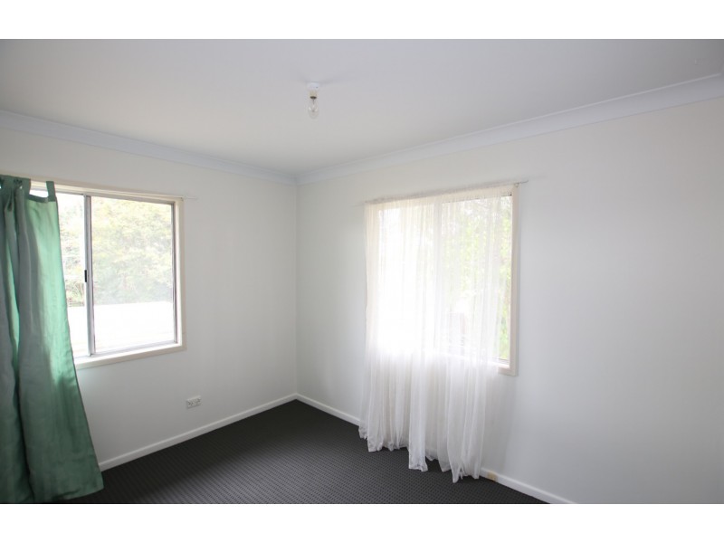 28 Ashton Street, Kingston QLD 4114