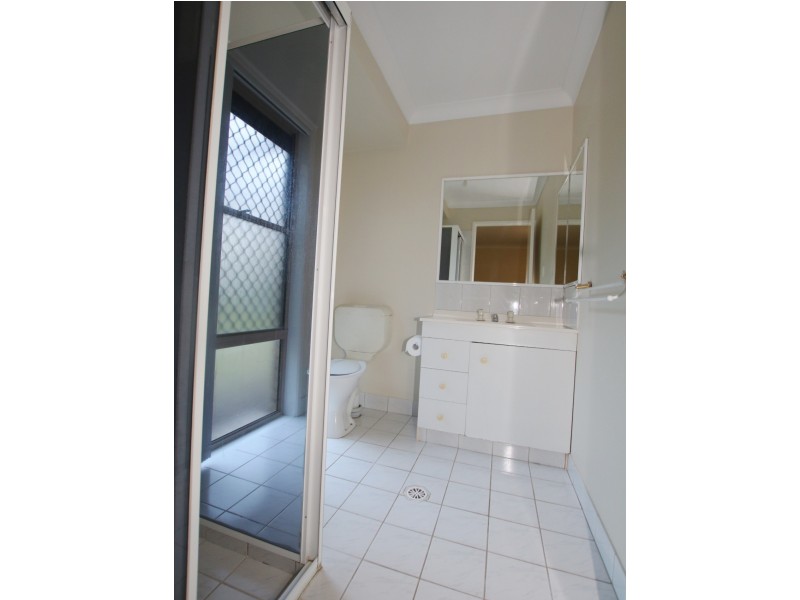 19 Spruce Street, Loganlea QLD 4131