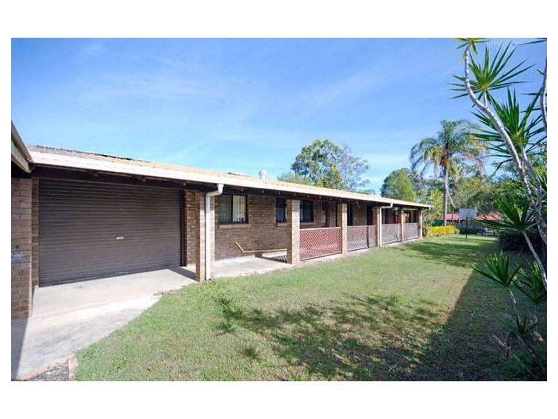 3 Emerald Street, Marsden QLD 4132