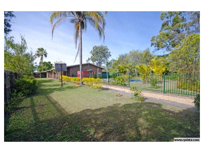 3 Emerald Street, Marsden QLD 4132