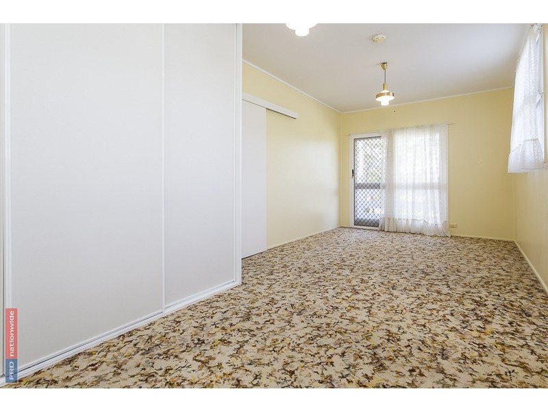 33 Packett Crescent, Loganlea QLD 4131