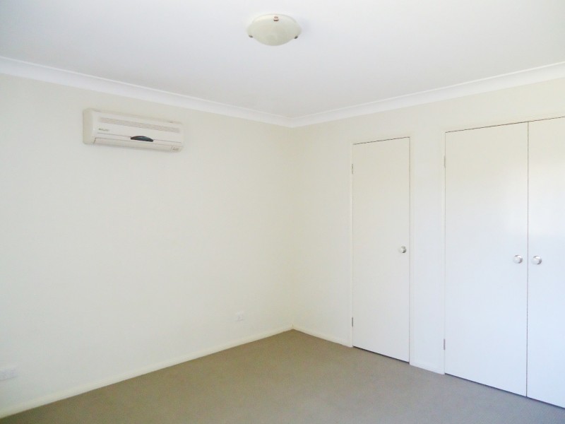 8 Lahore Street, Crestmead QLD 4132