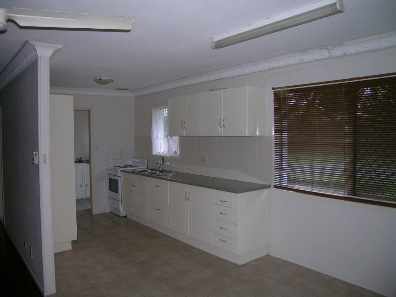 257 Chambers Flat Road, Crestmead QLD 4132