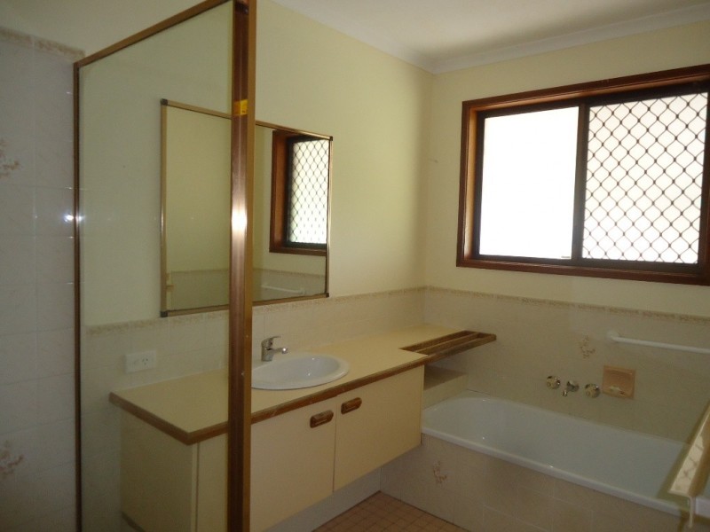 37 Matthew Road, Chambers Flat QLD 4133