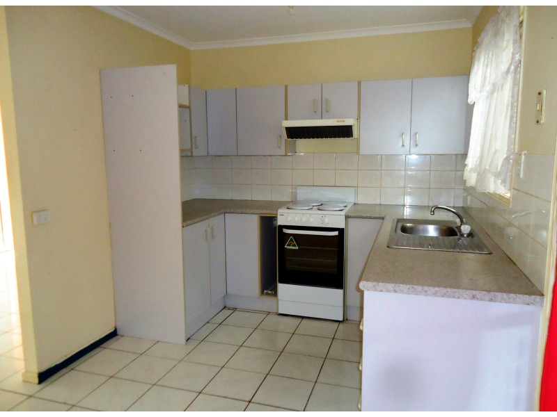 42 Strathallen Drive, Boronia Heights QLD 4124