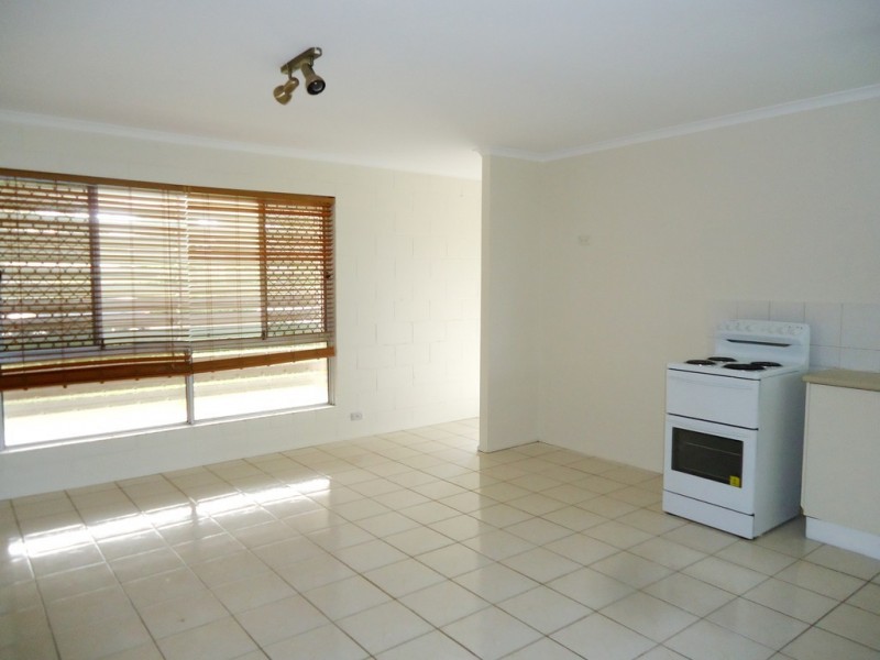 6 Thora Street, Crestmead QLD 4132
