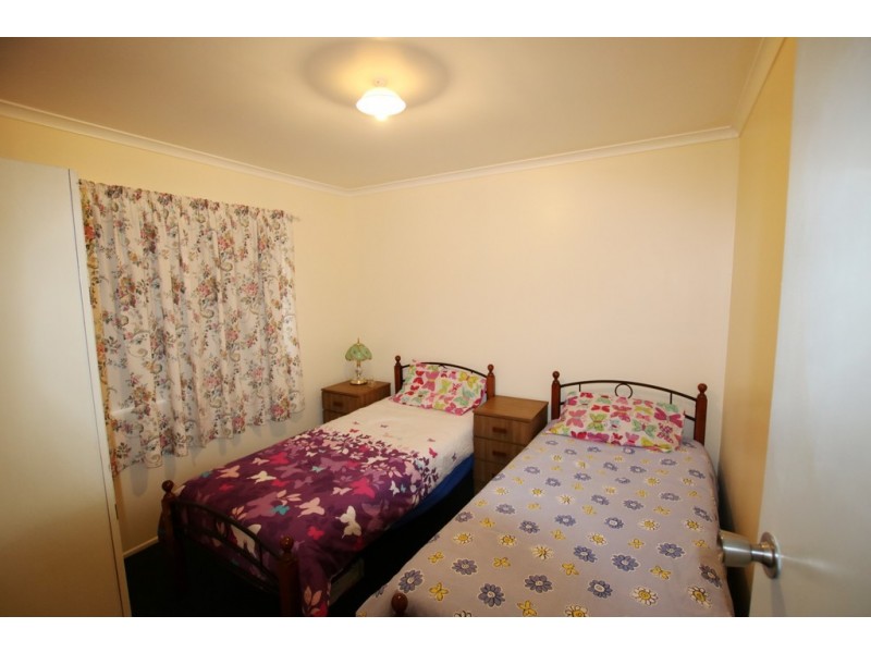 10 Grove Road, Holmview QLD 4207