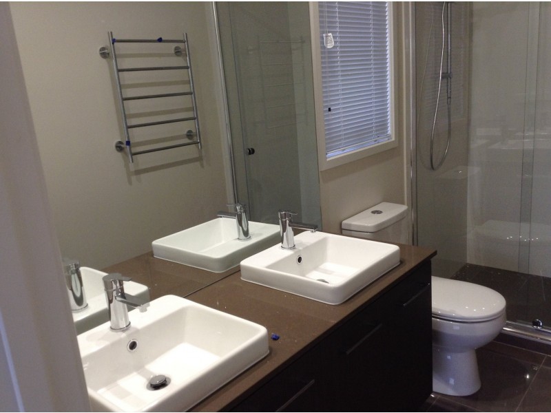 25 Slate Court, Logan Reserve QLD 4133