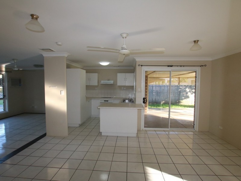 27 Jay Street, Marsden QLD 4132