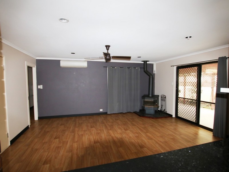 696 Browns Plains Road, Marsden QLD 4132
