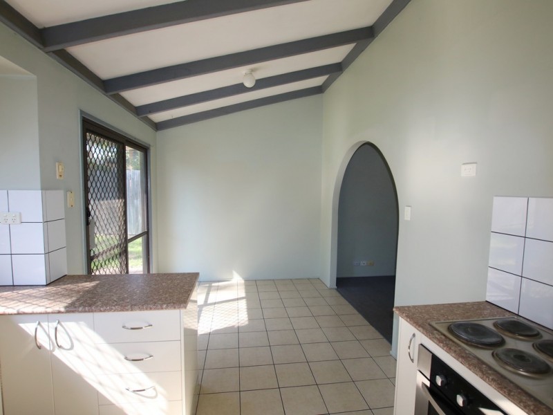 35 Whiteman Street, Crestmead QLD 4132