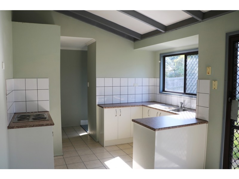35 Whiteman Street, Crestmead QLD 4132