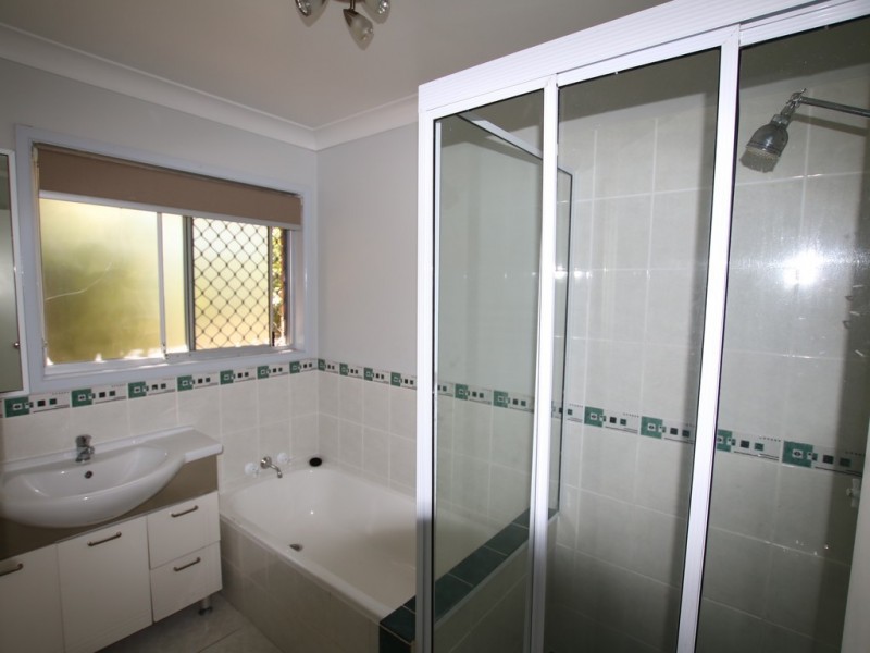 16 Hydrabad Street, Regents Park QLD 4118