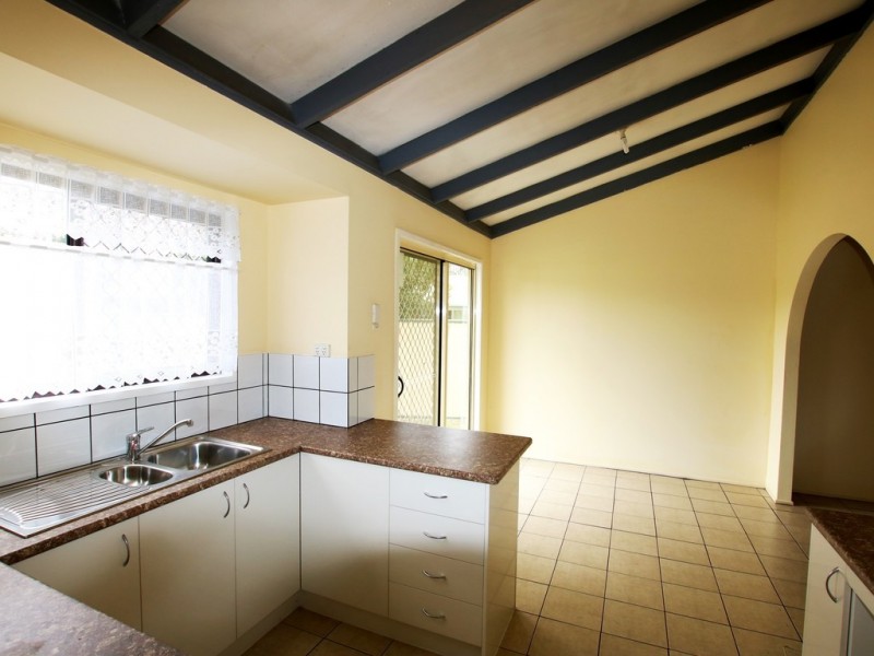 34 Sheffield Court, Browns Plains QLD 4118