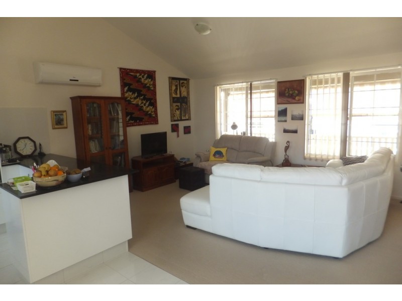 19 Cedar Court, Palm Lakes Resort, Bethania QLD 4205