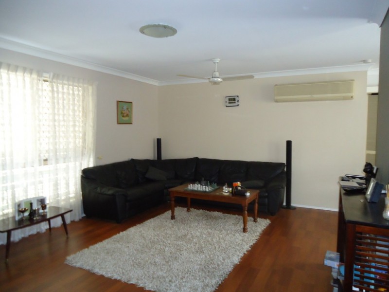 4 Keepit Street, Marsden QLD 4132