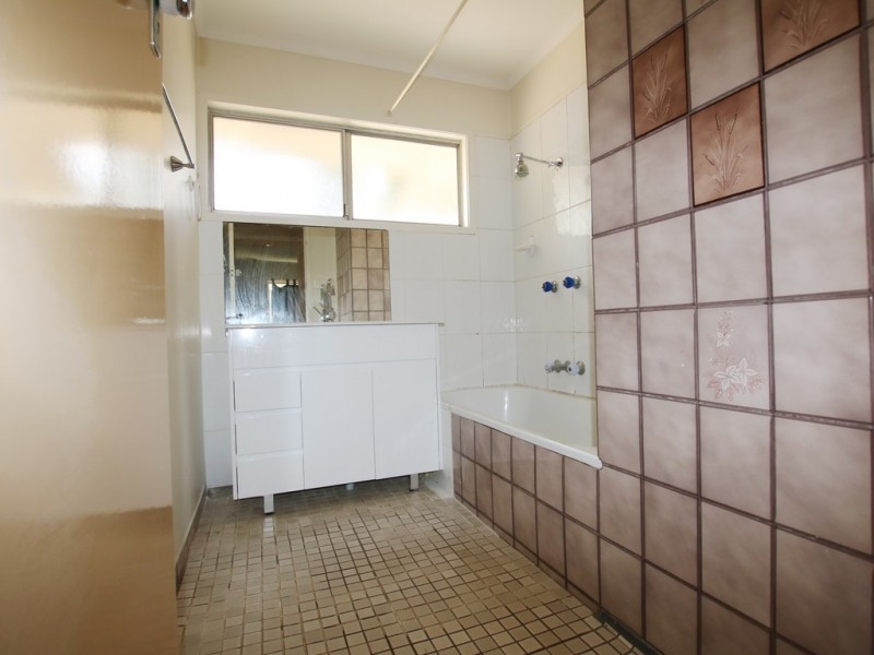 27 Rudduck Street, Logan Central QLD 4114