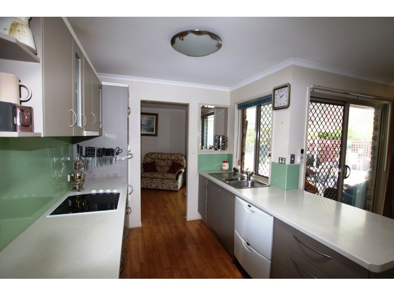 9 Front Court, Marsden QLD 4132