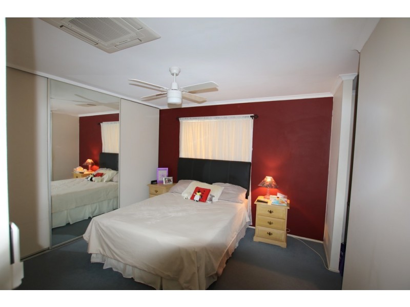 9 Front Court, Marsden QLD 4132