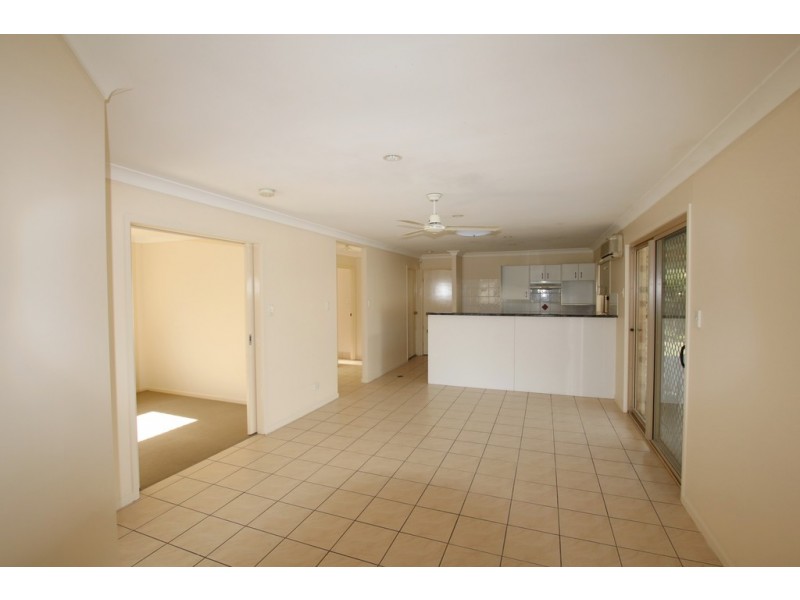 8 Lake Cooloola Court, Logan Reserve QLD 4133