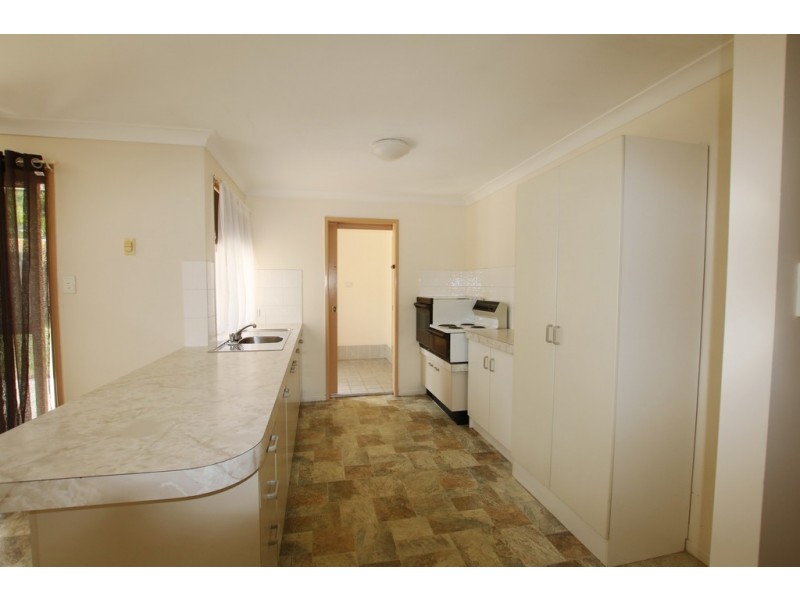 14 Barcrest Street, Crestmead QLD 4132