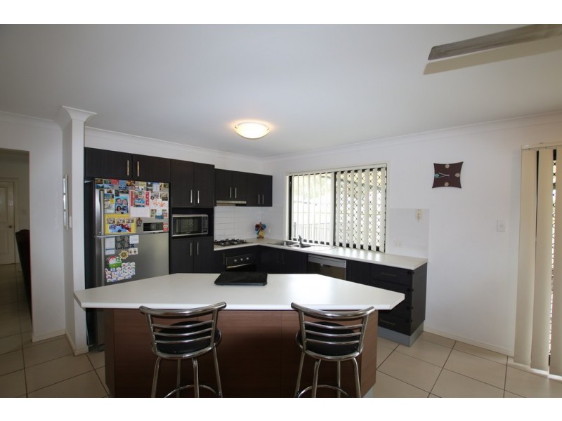 7 Summerhill Court, Marsden QLD 4132