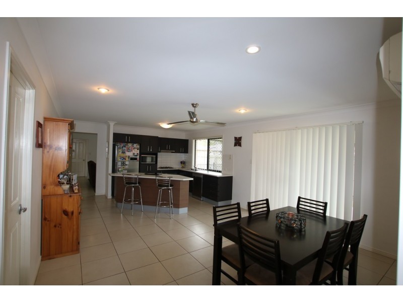 7 Summerhill Court, Marsden QLD 4132