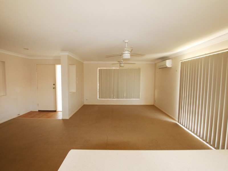 27 Geaney Blvd, Crestmead QLD 4132