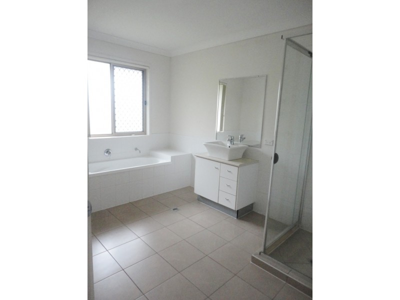 2 Allart Court, Marsden QLD 4132